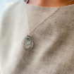 Imagen de COLGANTE VIRGEN REDONDO CALADA 17x18 MM PLATA 925